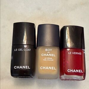 New CHANEL Le Vernis Polish Set with Gel Coat